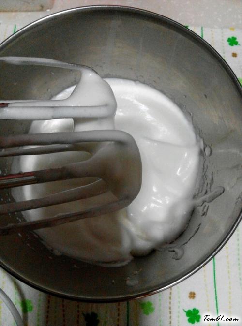 【草莓淡奶油蛋糕卷】