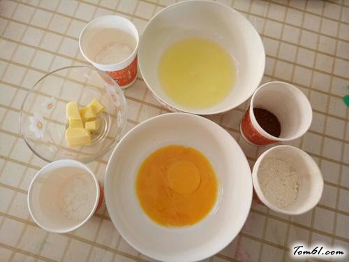 【可可海绵蛋糕（分蛋打发）】