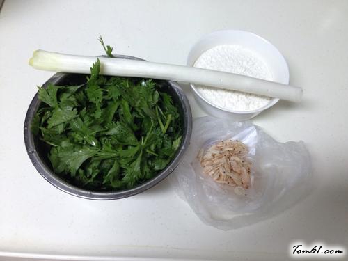 【芹香发面饼】