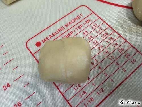 【椰蓉开口酥】