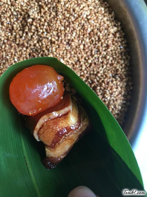 【蛋黄鲜肉粽】