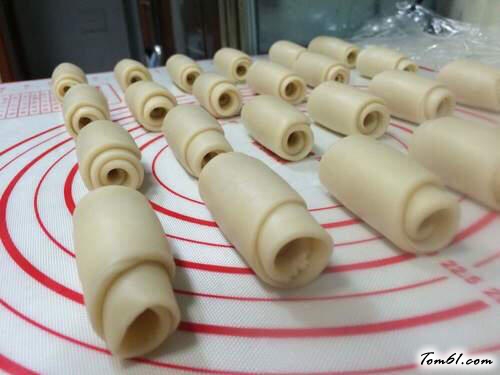 【椰蓉开口酥】