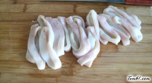 【油炸鱿鱼圈】