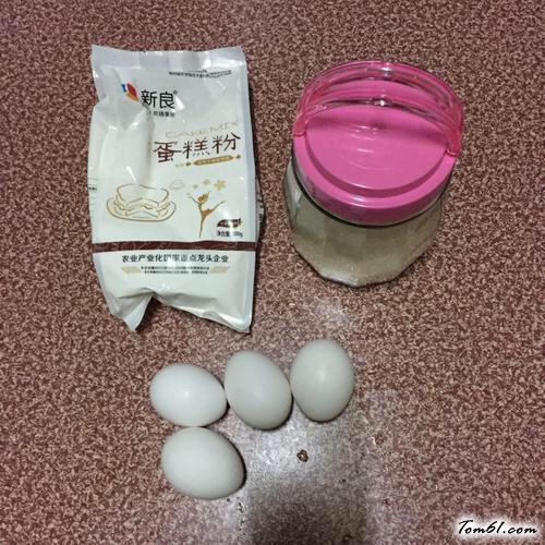 【纸杯葡萄干蛋糕】