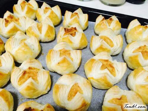 【椰蓉开口酥】