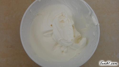 【三色慕斯蛋糕】