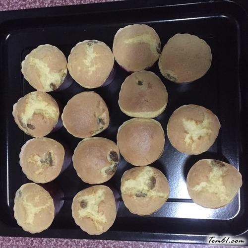 【纸杯葡萄干蛋糕】