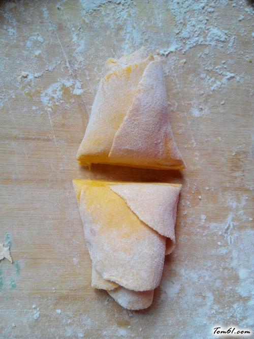 【南瓜玫瑰花卷】