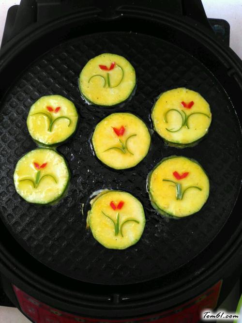 【香煎西葫芦饼】