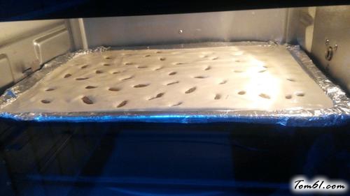 【葡萄干果酱蛋糕卷】