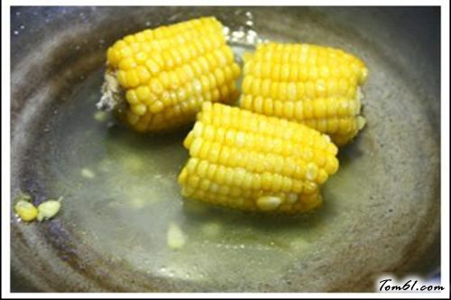 【奶油香甜玉米棒】