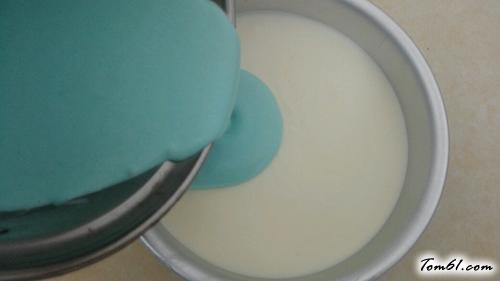 【三色慕斯蛋糕】