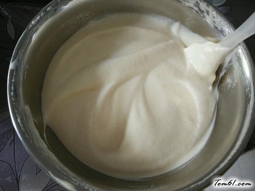 【水果奶油杯子蛋糕】