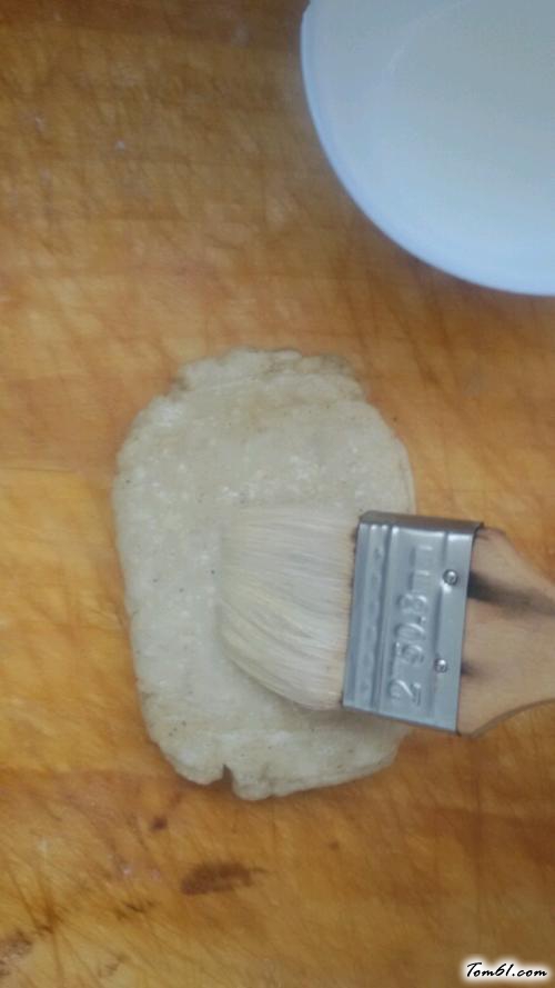 【椒盐牛舌酥】