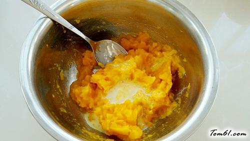 【炼乳香甜南瓜饼】