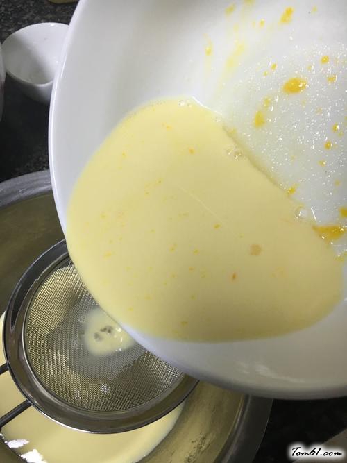 【笑脸鸡蛋布丁】