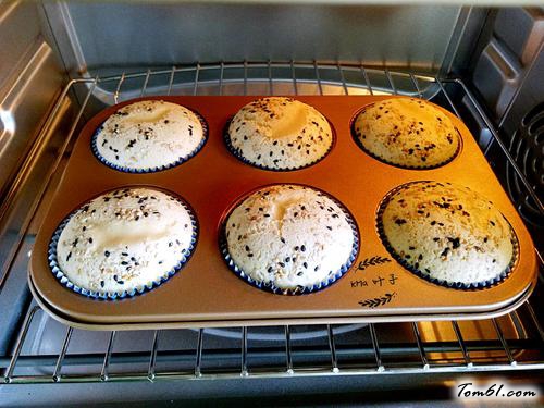 【芝麻蜂蜜小蛋糕】