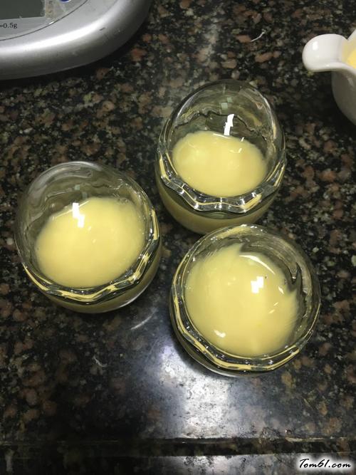 【笑脸鸡蛋布丁】