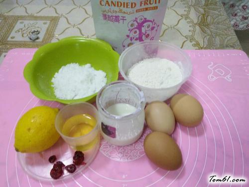【蔓越莓蒸蛋糕】