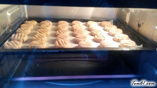 【花生酱饼干】