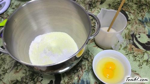 【枣子小餐包】