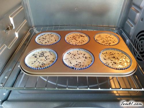 【芝麻蜂蜜小蛋糕】