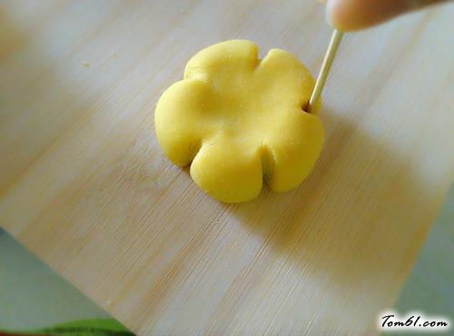 【灌蜜糯米糕】