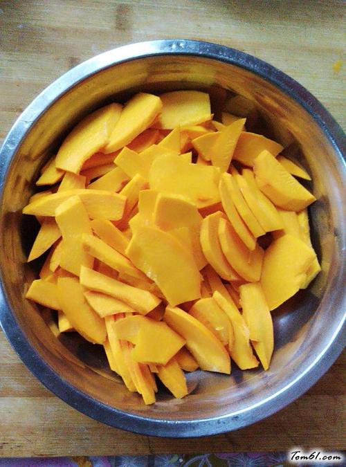 【南瓜玫瑰花卷】