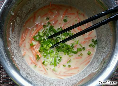 【红萝卜玉米面饼】