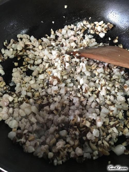 【五花肉香菇小烧卖】