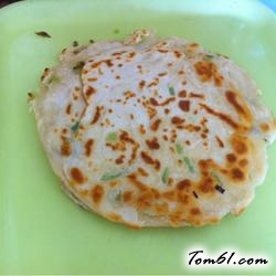 葱花饼的做法3
