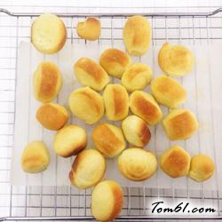 奶香小面包的做法2