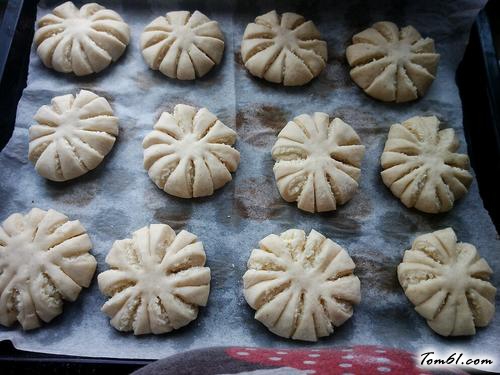 【椰蓉全麦小面包】