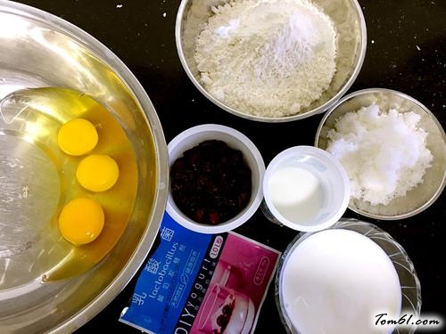 【酸奶蔓越莓麦芬蛋糕】