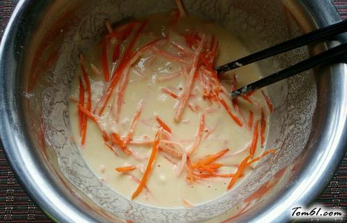 【红萝卜玉米面饼】