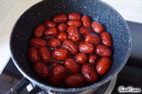 【红糖枣蛋糕】