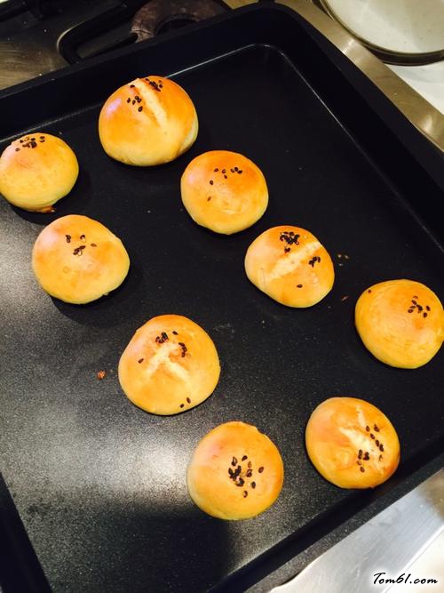 【迷你小面包】