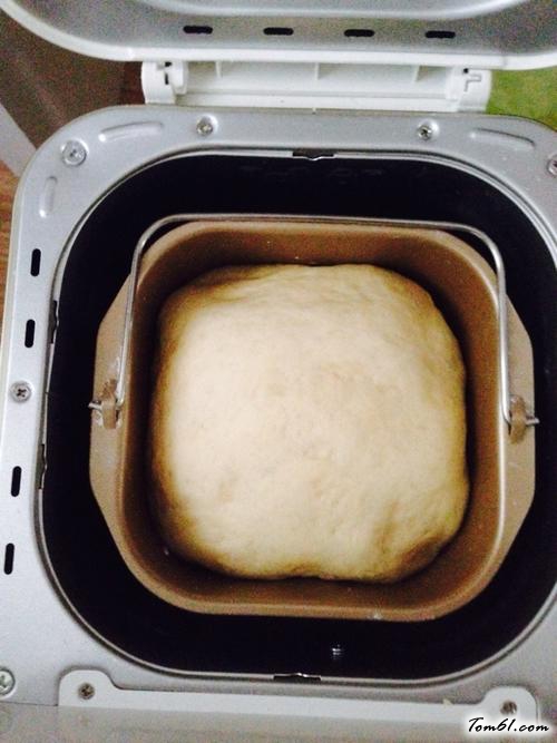 【全麦豆沙面包卷】