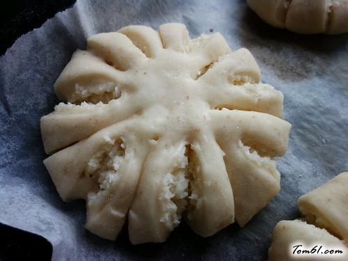 【椰蓉全麦小面包】