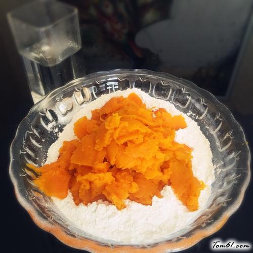 【红糖南瓜饼】