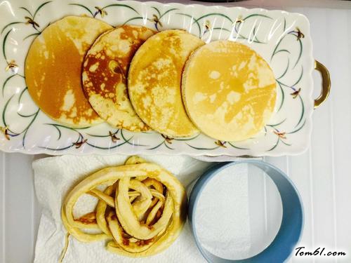 【草莓层层糕】