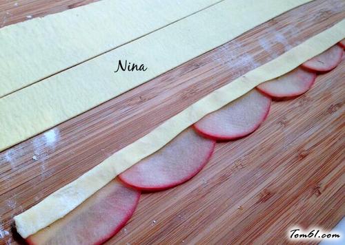 【花朵苹果挞】