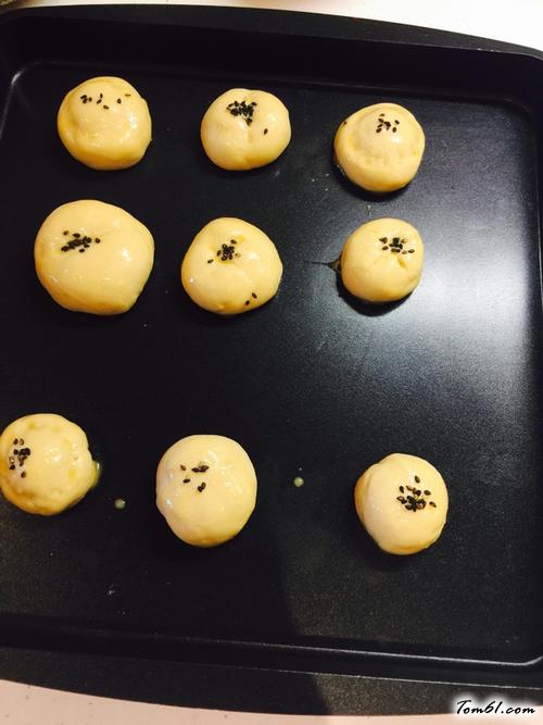 【迷你小面包】