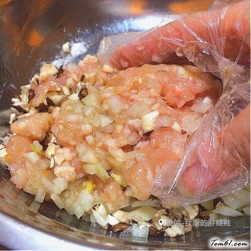 【温暖之心--鸡脯奶酪肉包】