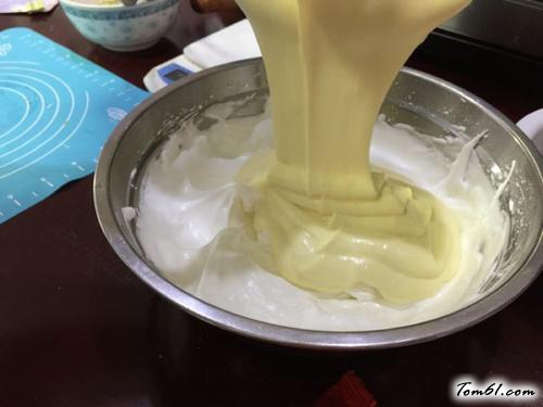 【原味蛋糕卷】