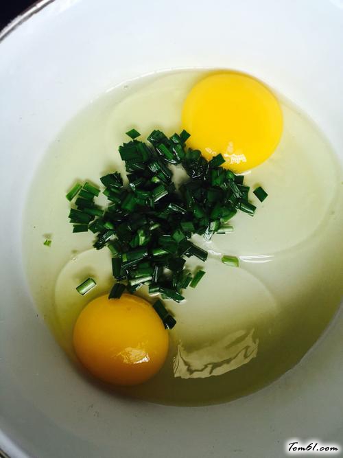 【韭菜鸡蛋饼】