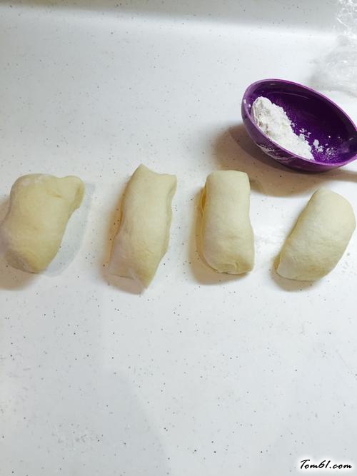 【迷你小面包】