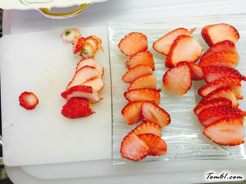 【草莓层层糕】