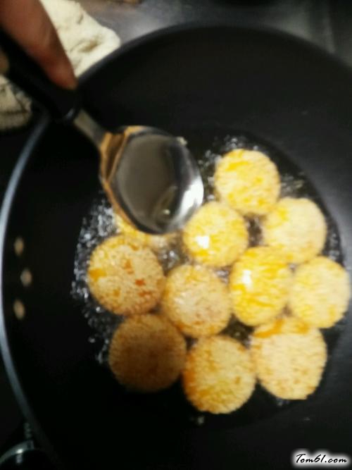 【空心芝麻南瓜饼】