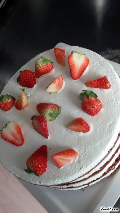 【雪域草莓裸蛋糕】